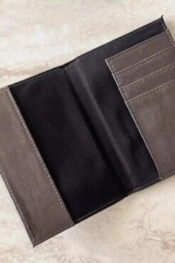 Naughty Or Nice Card Holder -Dippin Daisys Shop 80109 brn 3