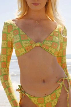 Bianca Front Knot Long Sleeve Swim Top -Dippin Daisys Shop BIANCA TOP FUNKY DAISY3