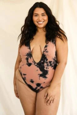 Euphoria One-Piece -Dippin Daisys Shop D1780JMNSC MITD 4