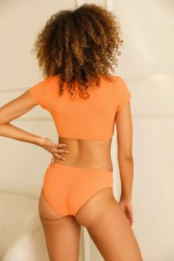 Joni Short Cap Sleeve Bikini Top 7 Joni Short Cap Sleeve Bikini Top -Dippin Daisys Shop D4259JCHLC REEF joni top reef 3