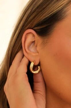Nightclub Earrings -Dippin Daisys Shop DD9504 GLD nightclub earrings gold 3