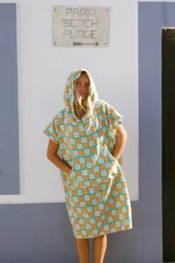 Surf Sleeveless Oversized Poncho -Dippin Daisys Shop SURF PONCHO 4